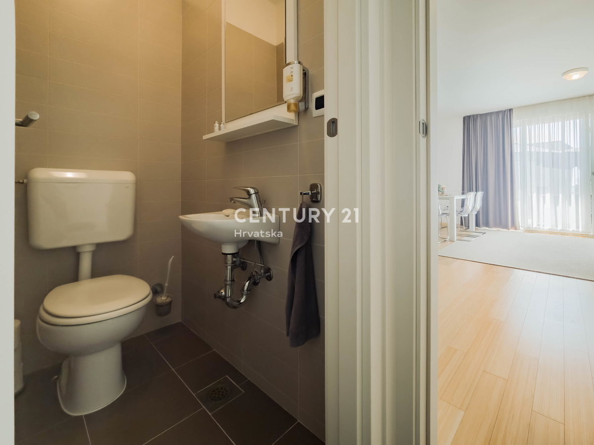 PETRČANE, APPARTAMENTO 2° FILA AL MARE, SUNNYSIDE RESORT, PIANO TERRA, ARREDATO