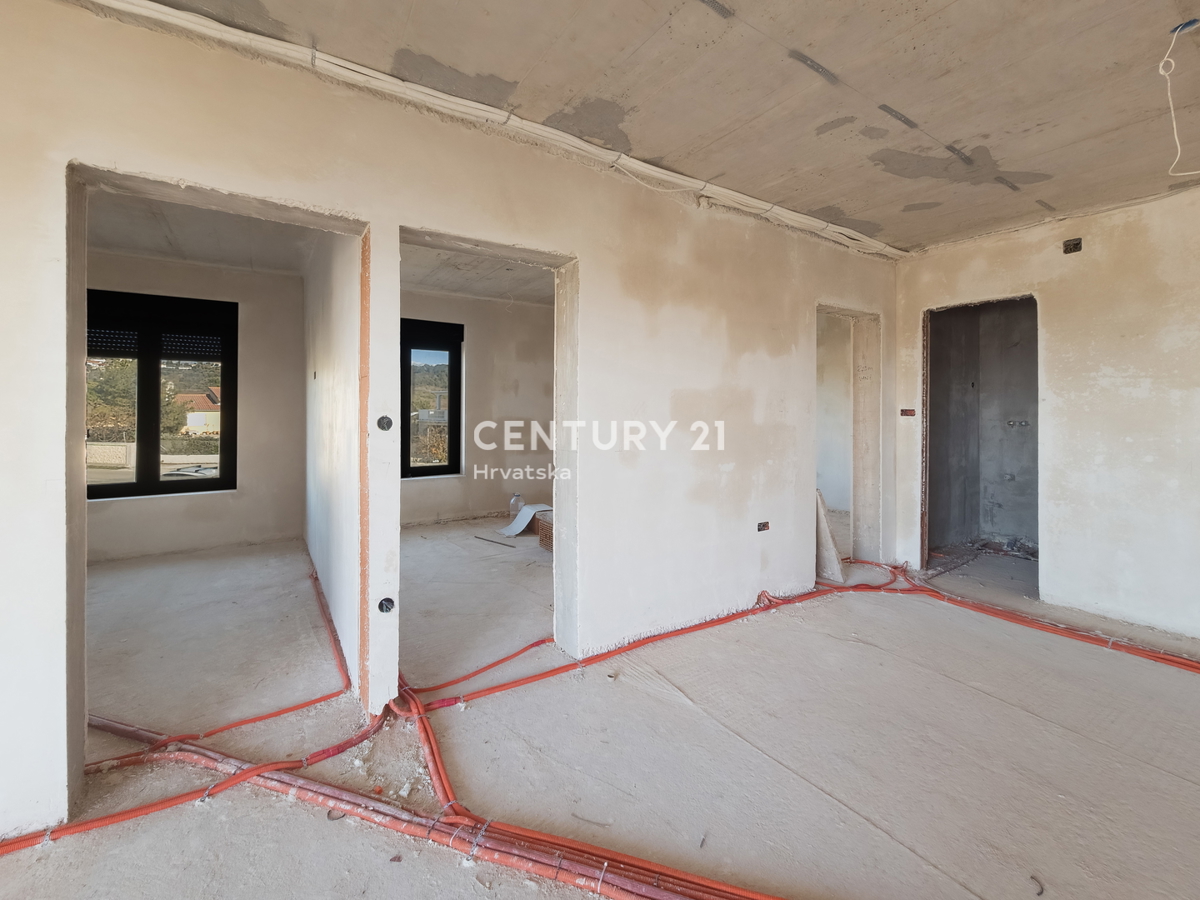 ZADAR, LJUBAČ, LUX. NUOVO. S4= 100,66 m2, 1° piano, 50 M DAL MARE E DALLA SPIAGGIA, VISTA MARE