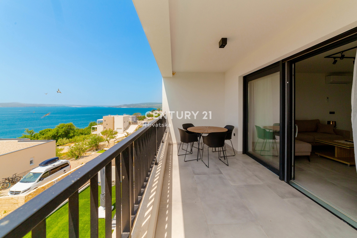 ZADAR, MASLENICA, APPARTAMENTO AL 1° PIANO, SPLENDIDA VISTA SUL MARE, 150 M DAL MARE