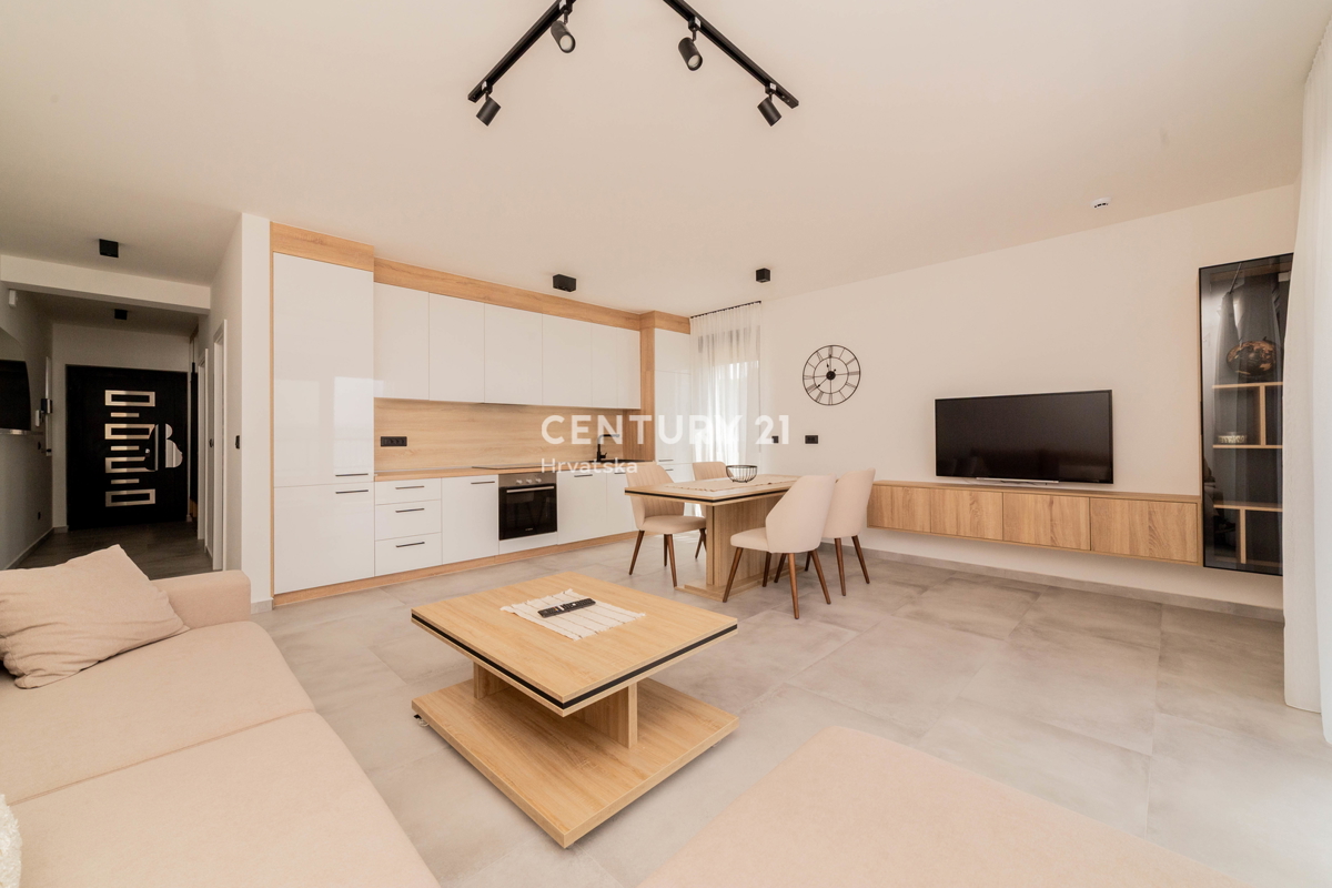 ZADAR, MASLENICA, APPARTAMENTO AL 1° PIANO, SPLENDIDA VISTA SUL MARE, 150 M DAL MARE