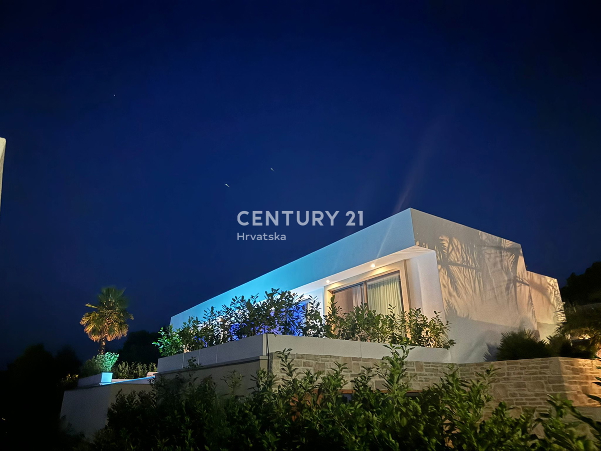 Pašman, Tkon, fronte mare, villa di lusso con piscina, garage e sauna