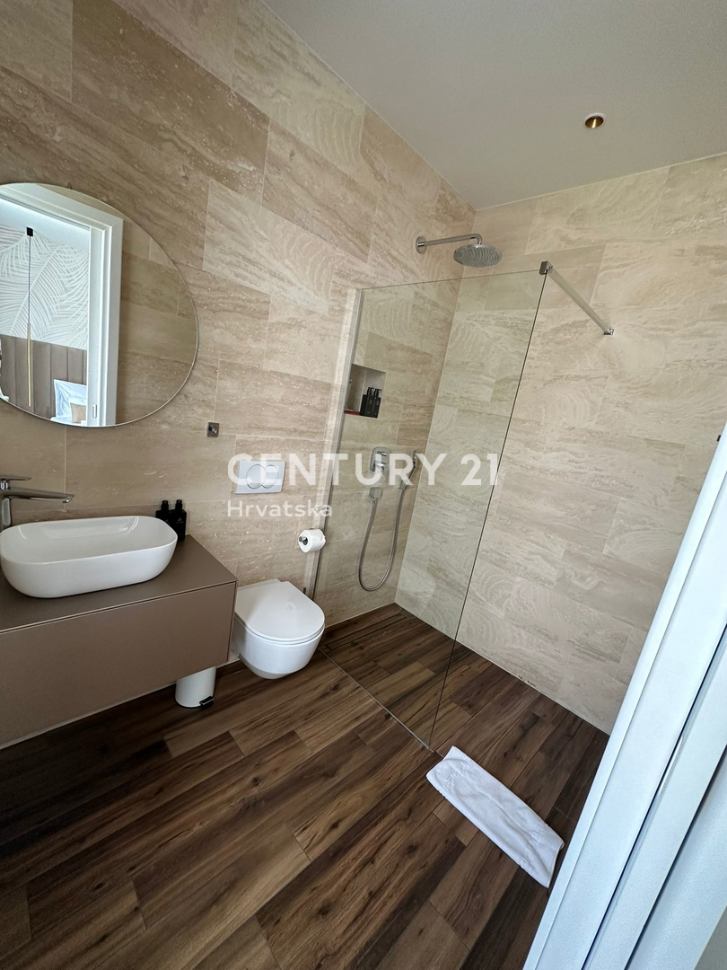 Pašman, Tkon, fronte mare, villa di lusso con piscina, garage e sauna