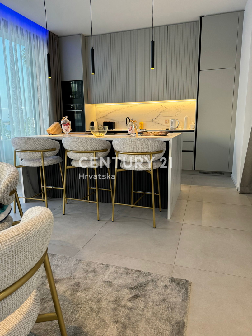 Pašman, Tkon, fronte mare, villa di lusso con piscina, garage e sauna