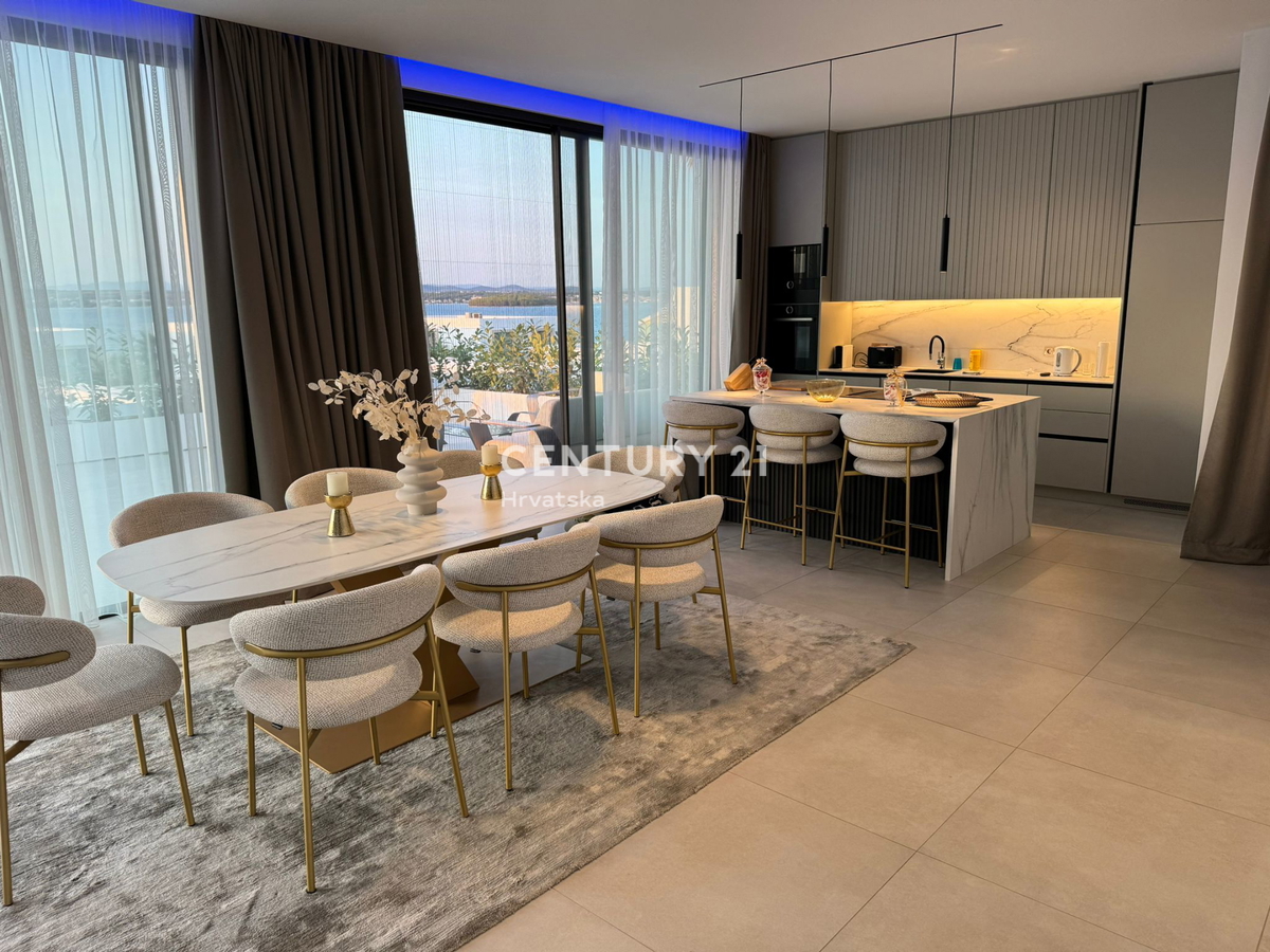 Pašman, Tkon, fronte mare, villa di lusso con piscina, garage e sauna