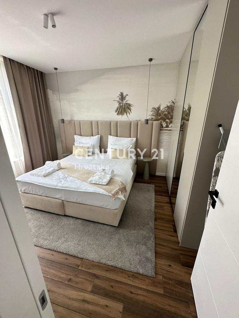 Pašman, Tkon, fronte mare, villa di lusso con piscina, garage e sauna