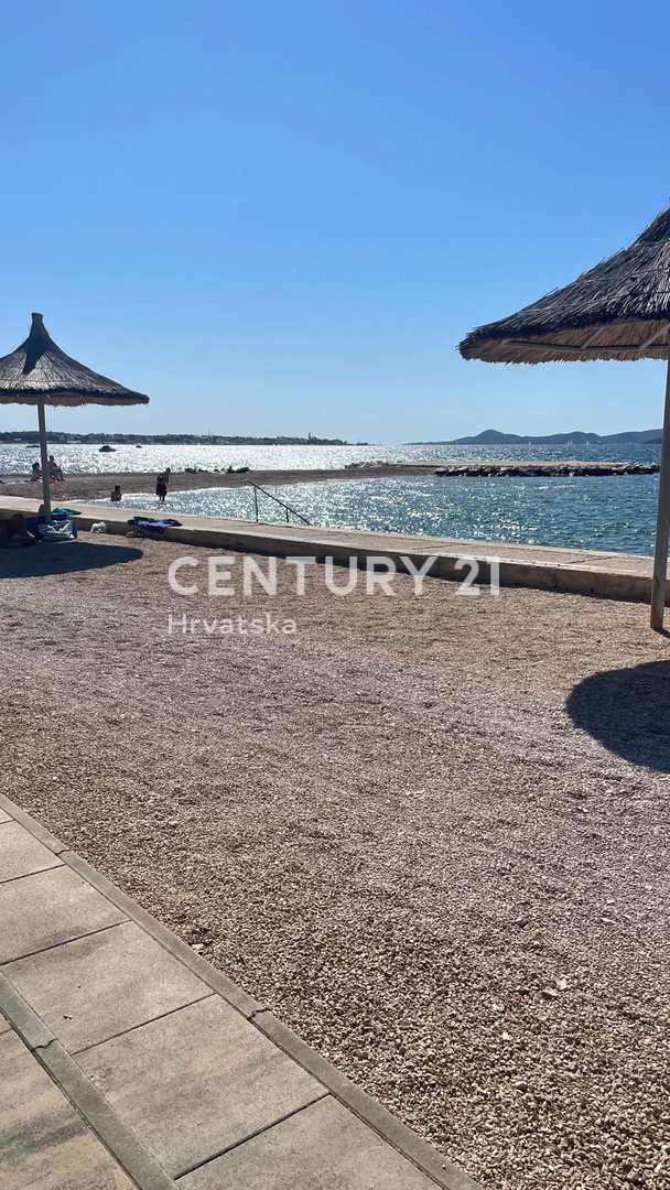 Sveti Filip i Jakov, appartamento di 78 m2 con splendida vista sul mare e sulle isole