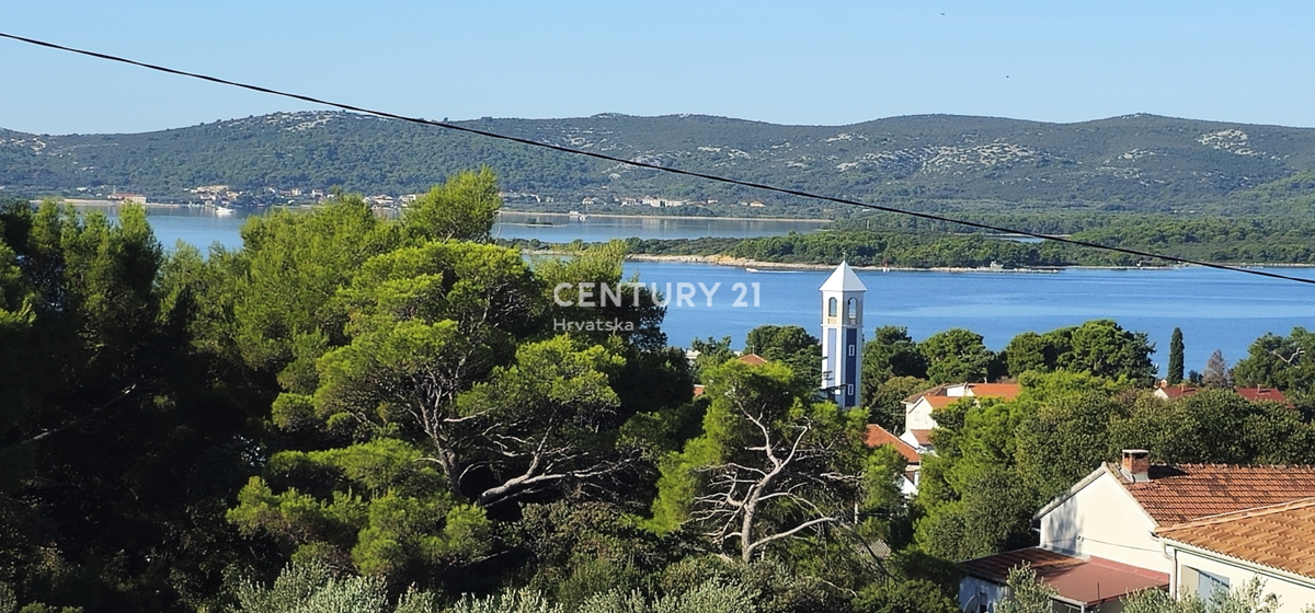 Sveti Filip i Jakov, appartamento di 78 m2 con splendida vista sul mare e sulle isole