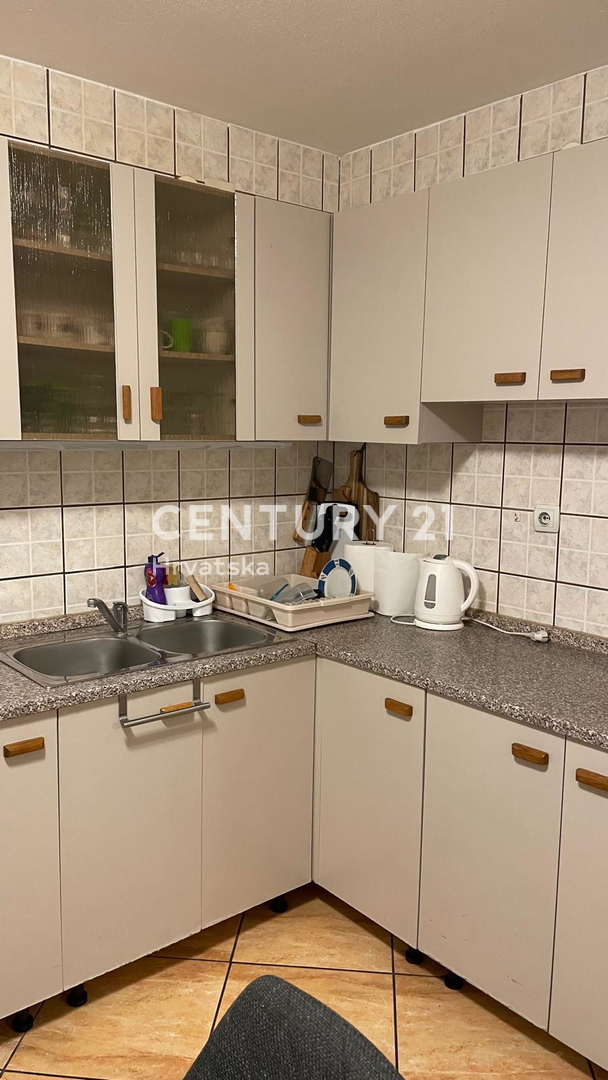 Sveti Filip i Jakov, appartamento di 78 m2 con splendida vista sul mare e sulle isole