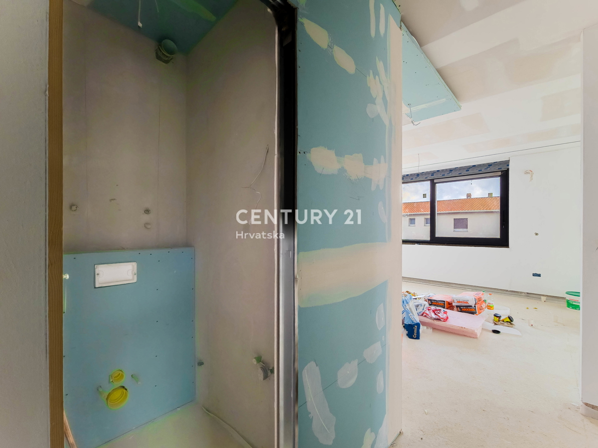 ZADAR, BILI BRIG, NUOVA COSTRUZIONE DI LUSSO, 3,5 VANI-110 m2, PIANO TERRA, GIARDINO