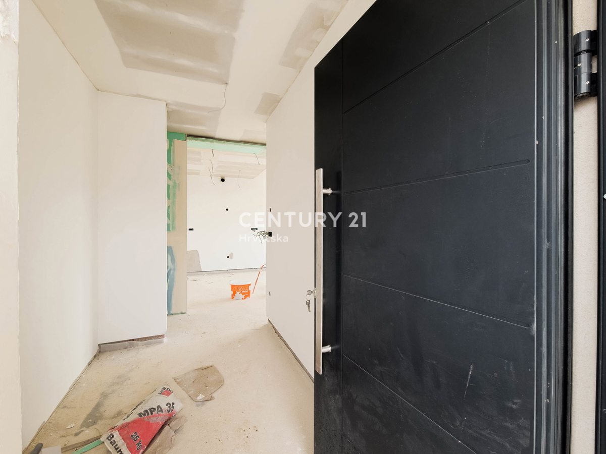 ZADAR, BILI BRIG, NUOVA COSTRUZIONE DI LUSSO, 3,5 VANI-110 m2, PIANO TERRA, GIARDINO