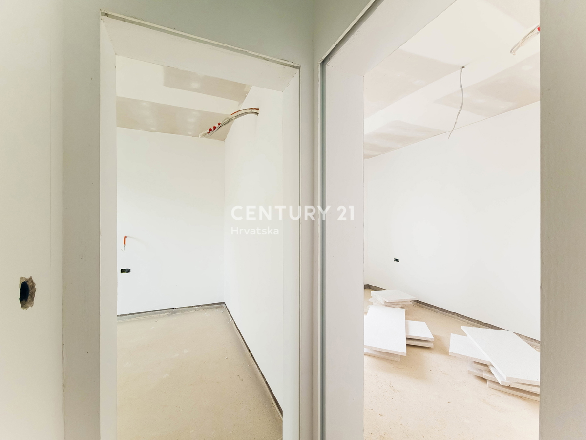 ZADAR, BILI BRIG, NUOVA COSTRUZIONE DI LUSSO, 3,5 VANI-110 m2, PIANO TERRA, GIARDINO