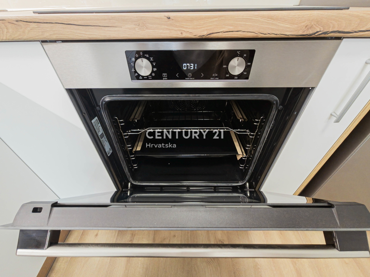 ZADAR, VOŠTARNICA, APPARTAMENTO 2,5 VANI 55,65 M2, 1° PIANO, RISTRUTTURATO, ARREDATO, SUBITO ABITABILE