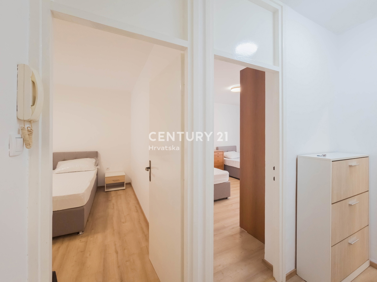 ZADAR, VOŠTARNICA, APPARTAMENTO 2,5 VANI 55,65 M2, 1° PIANO, RISTRUTTURATO, ARREDATO, SUBITO ABITABILE