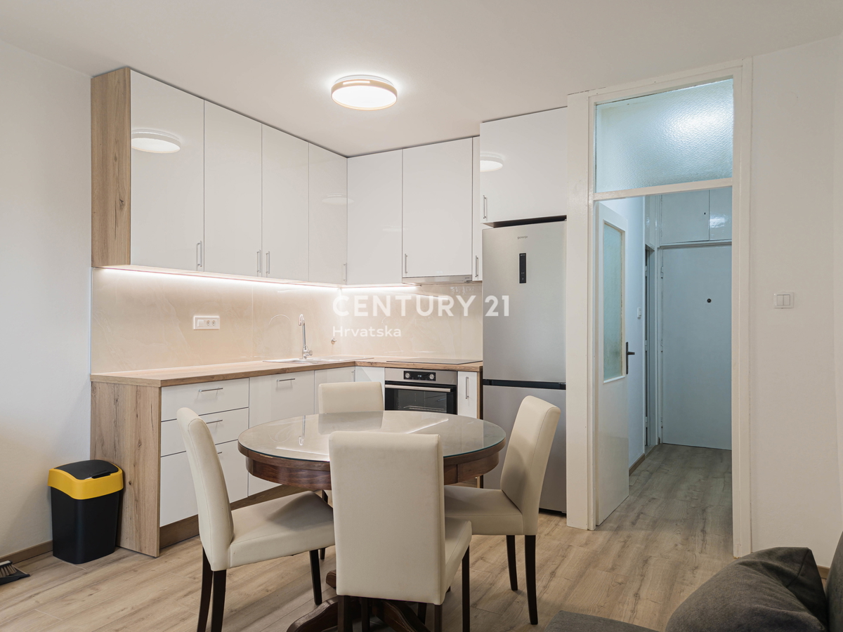 ZADAR, VOŠTARNICA, APPARTAMENTO 2,5 VANI 55,65 M2, 1° PIANO, RISTRUTTURATO, ARREDATO, SUBITO ABITABILE