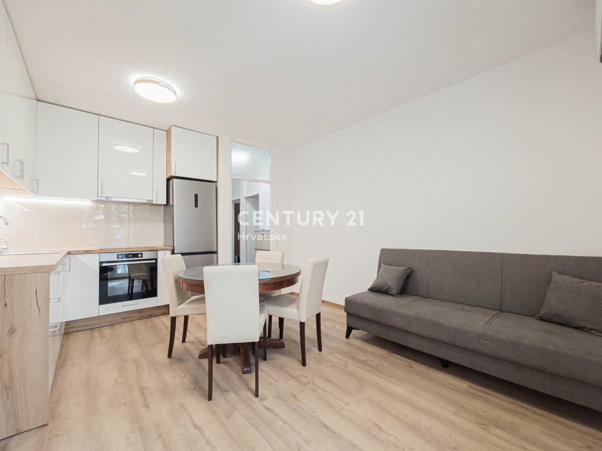 ZADAR, VOŠTARNICA, APPARTAMENTO 2,5 VANI 55,65 M2, 1° PIANO, RISTRUTTURATO, ARREDATO, SUBITO ABITABILE