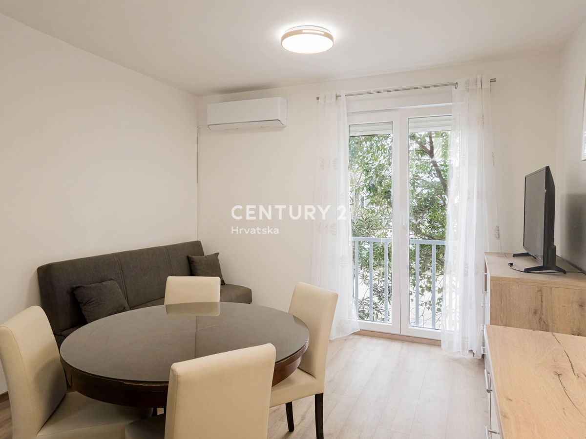 ZADAR, VOŠTARNICA, APPARTAMENTO 2,5 VANI 55,65 M2, 1° PIANO, RISTRUTTURATO, ARREDATO, SUBITO ABITABILE