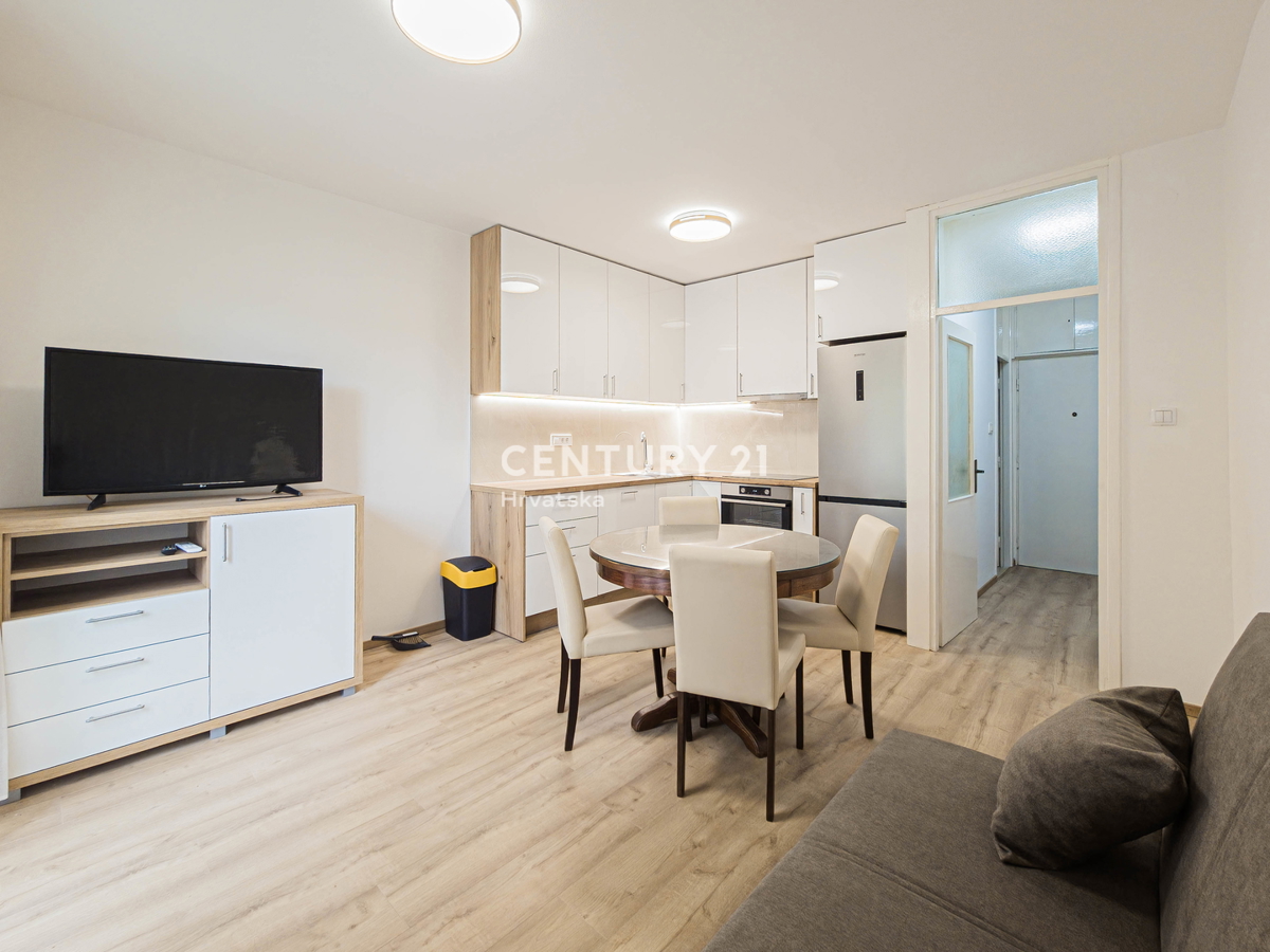 ZADAR, VOŠTARNICA, APPARTAMENTO 2,5 VANI 55,65 M2, 1° PIANO, RISTRUTTURATO, ARREDATO, SUBITO ABITABILE