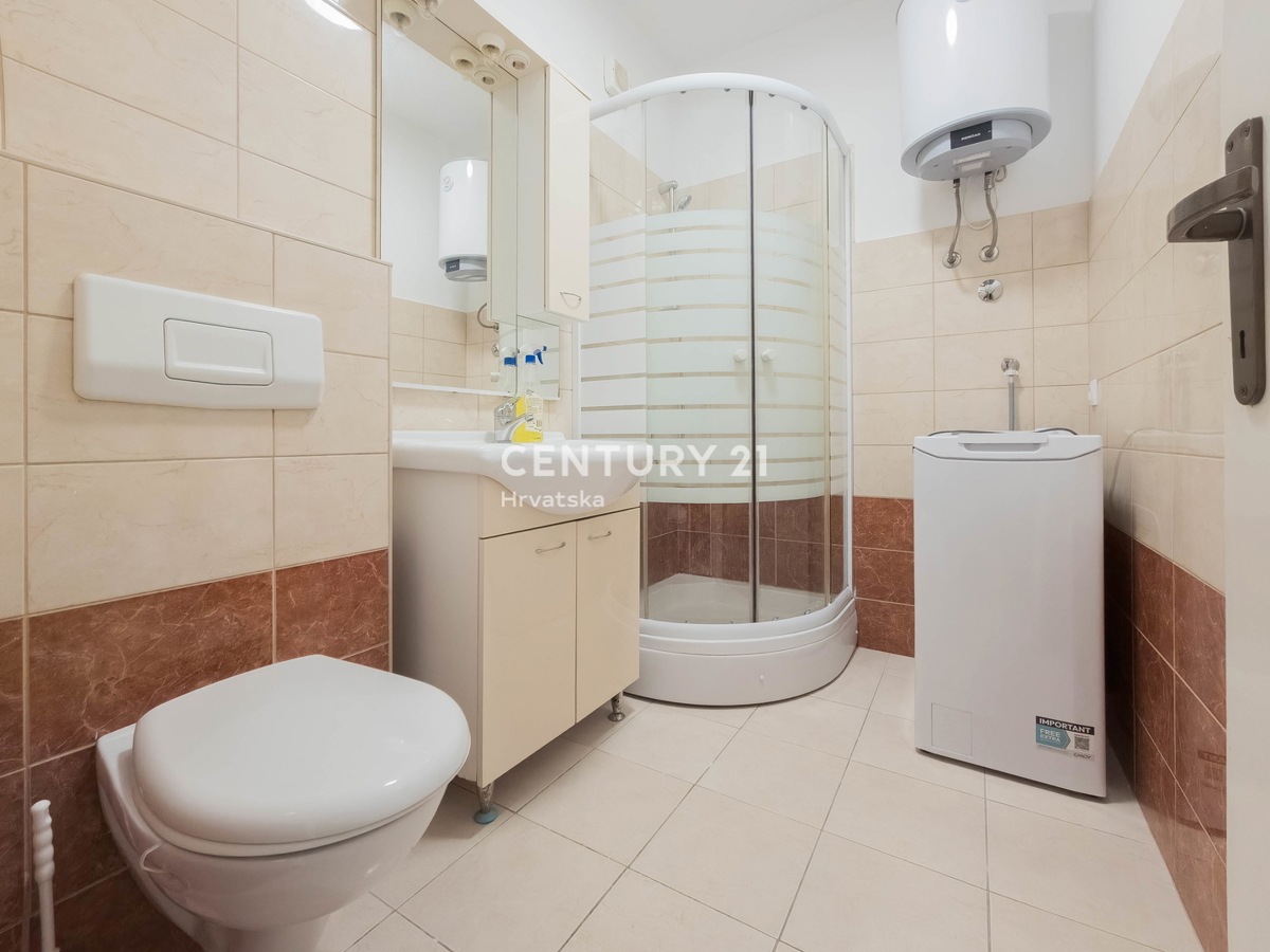 ZADAR, VOŠTARNICA, APPARTAMENTO 2,5 VANI 55,65 M2, 1° PIANO, RISTRUTTURATO, ARREDATO, SUBITO ABITABILE