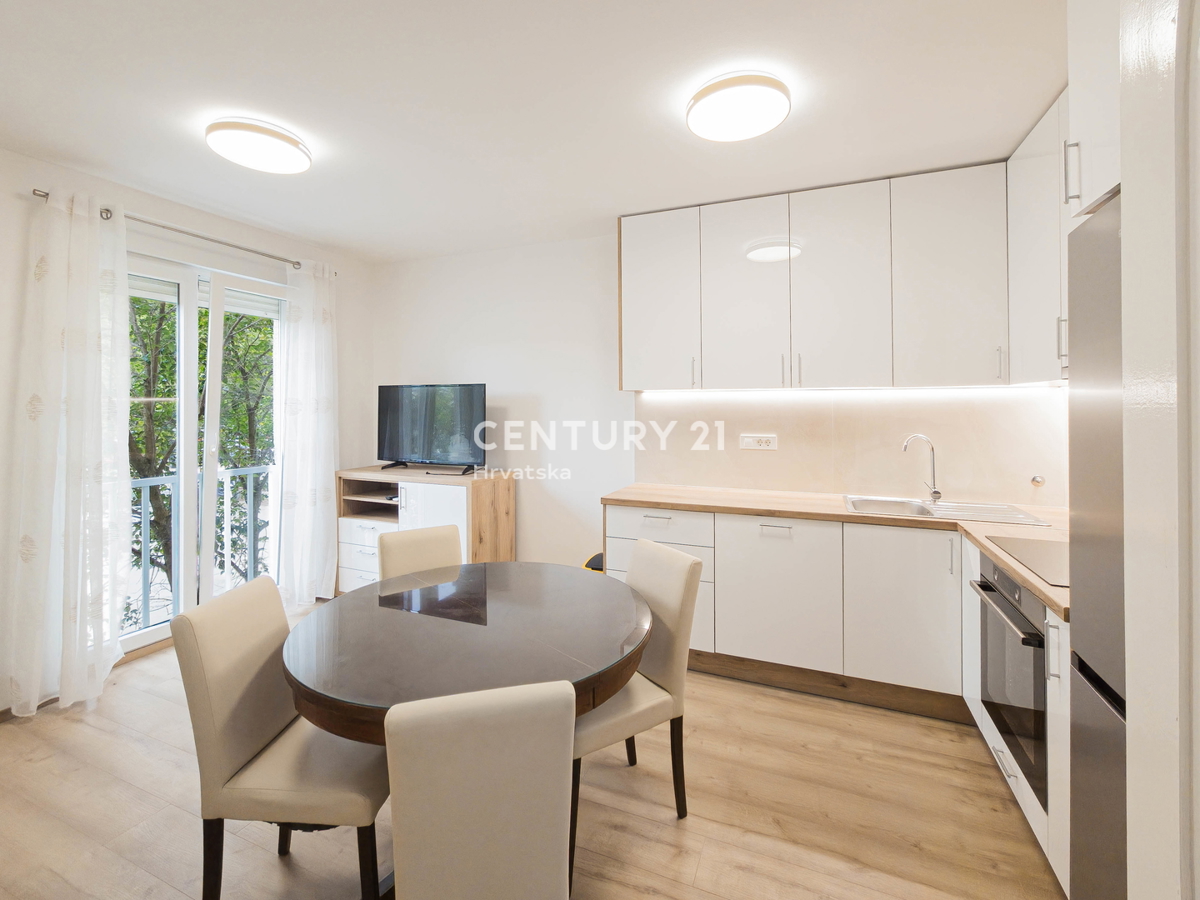 ZADAR, VOŠTARNICA, APPARTAMENTO 2,5 VANI 55,65 M2, 1° PIANO, RISTRUTTURATO, ARREDATO, SUBITO ABITABILE