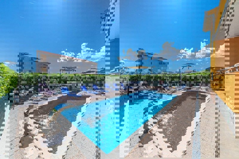 Kaštel Lukšić, casa indipendente di lusso con piscina, in vendita