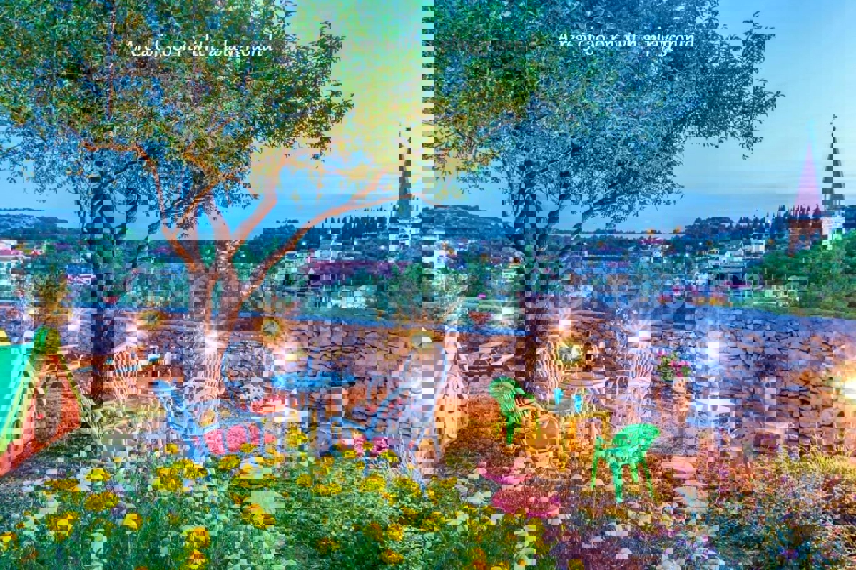 Brač, Milna, casa di lusso con piscina vicino al mare, in vendita