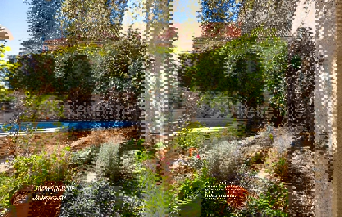 Brač, Milna, casa di lusso con piscina vicino al mare, in vendita