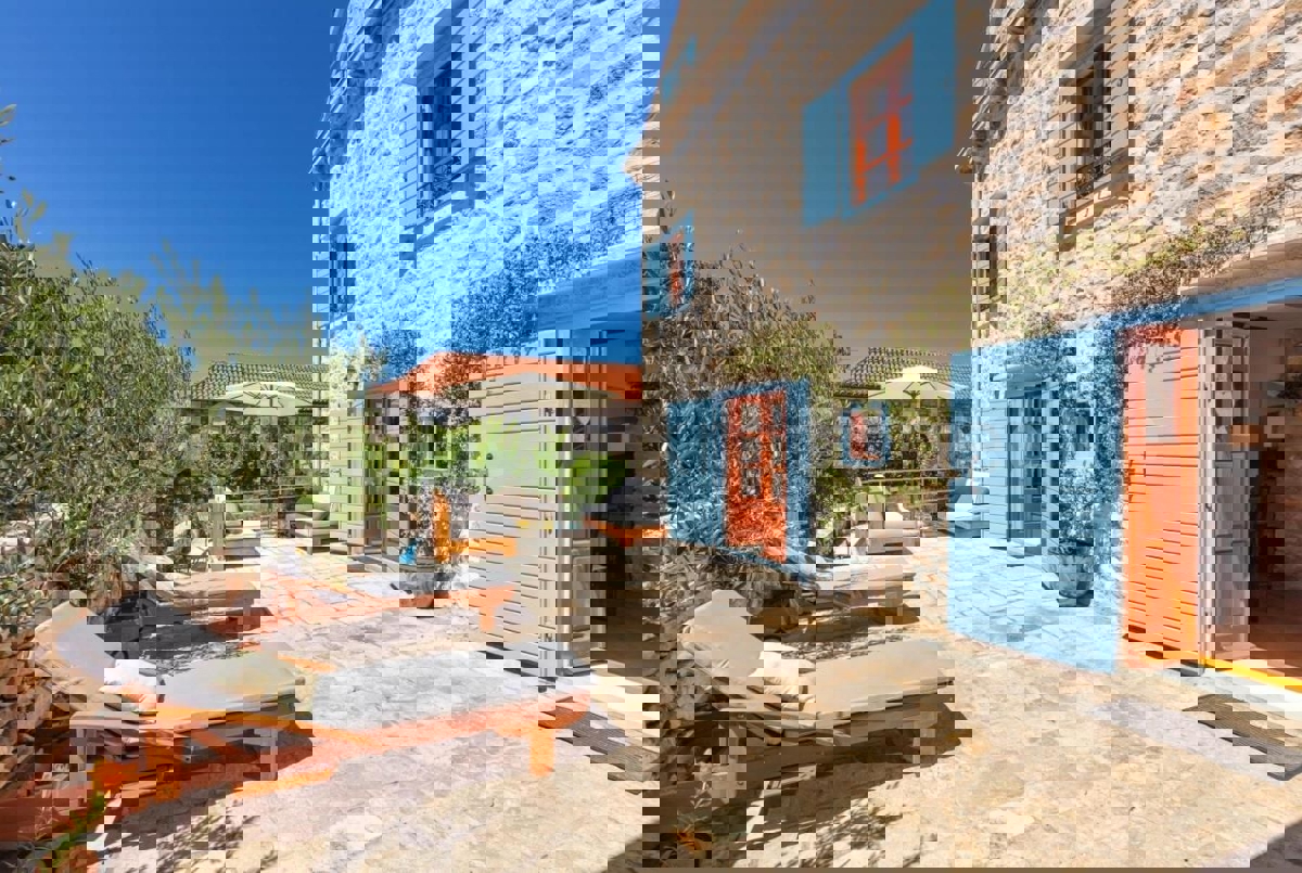 Brač, Milna, casa di lusso con piscina vicino al mare, in vendita