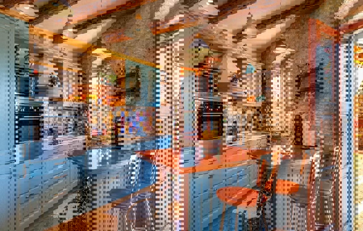 Brač, Milna, casa di lusso con piscina vicino al mare, in vendita