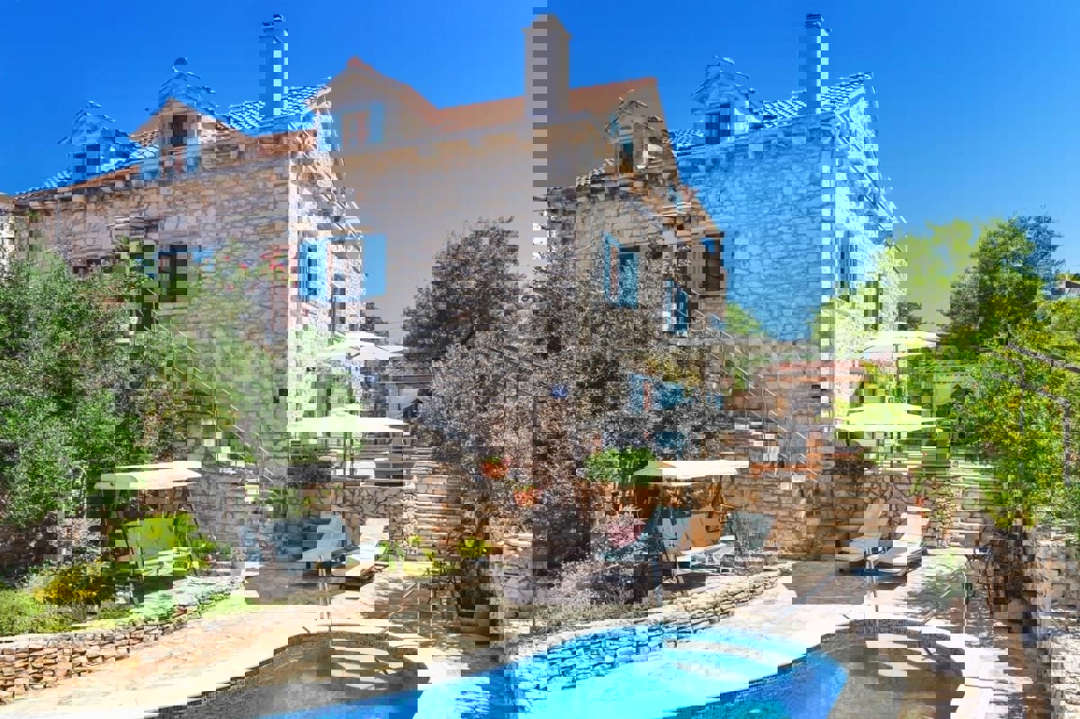 Brač, Milna, casa di lusso con piscina vicino al mare, in vendita