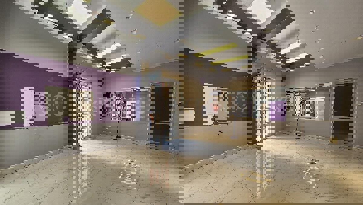 Spalato, Dobri, locale commerciale 138 m2, in vendita