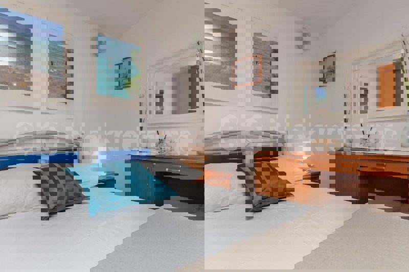 Brač, Bol, Palazzina, in vendita