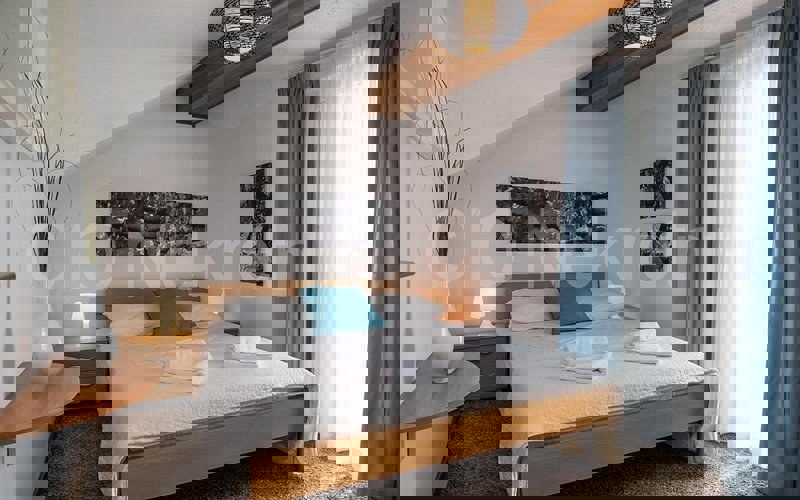 Brač, Bol, Palazzina, in vendita