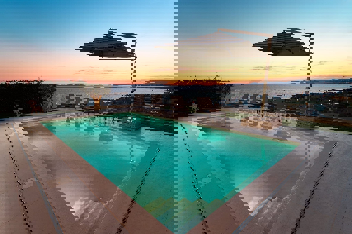 Esclusiva villa di lusso con vista panoramica, Podstrana, in vendita