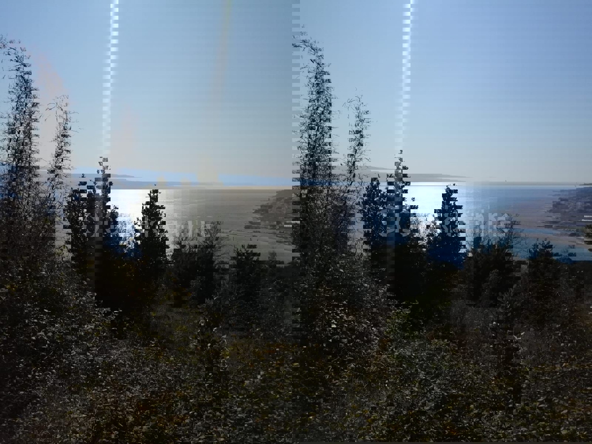 Omiš. Borak, terreno edificabile, 1046 m2, vista panoramica sul mare