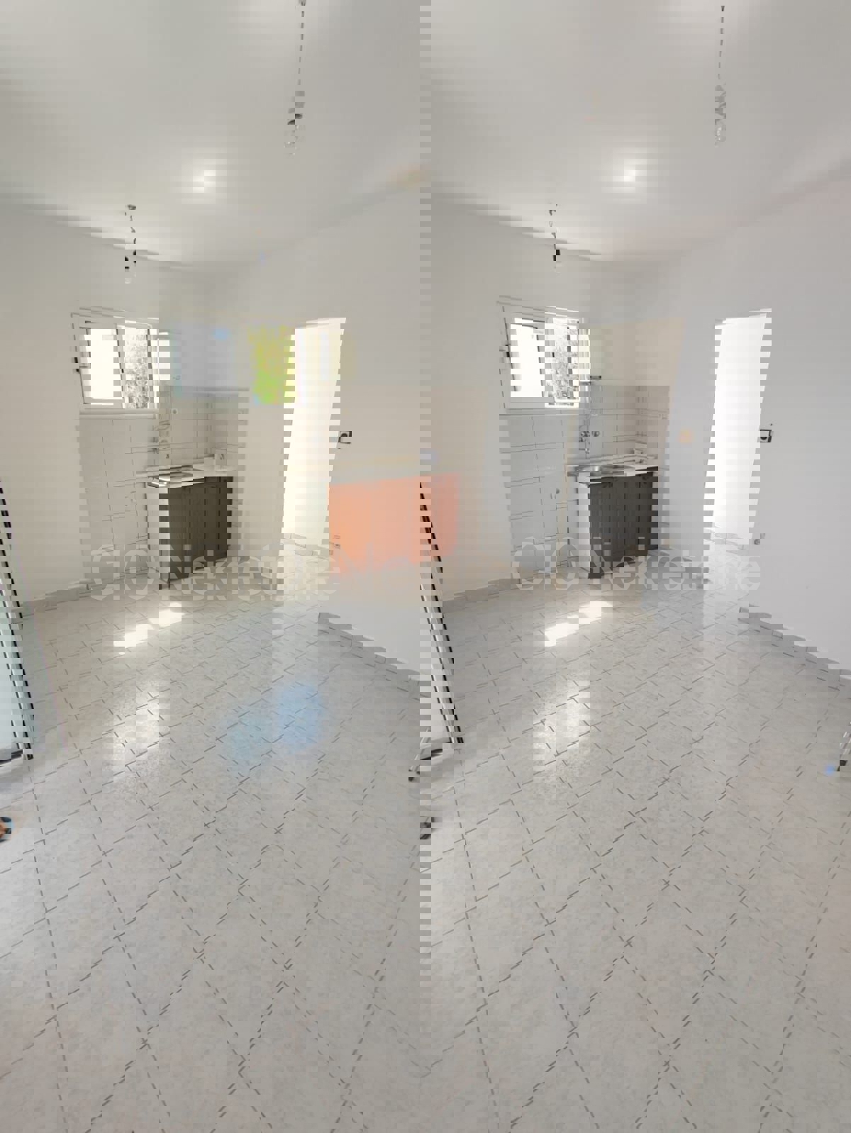 TROGIR, CASA CON TRE UNITÀ RESIDENZIALI, VISTA MARE, IN VENDITA