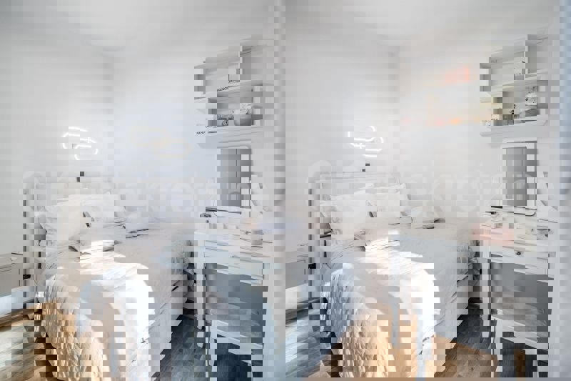 Podstrana-Strožanac, appartamento di lusso con giardino e parcheggio