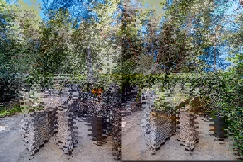 Podstrana-Strožanac, appartamento di lusso con giardino e parcheggio