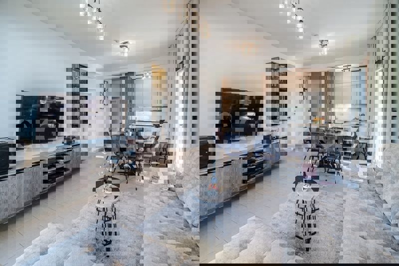 Podstrana-Strožanac, appartamento di lusso con giardino e parcheggio