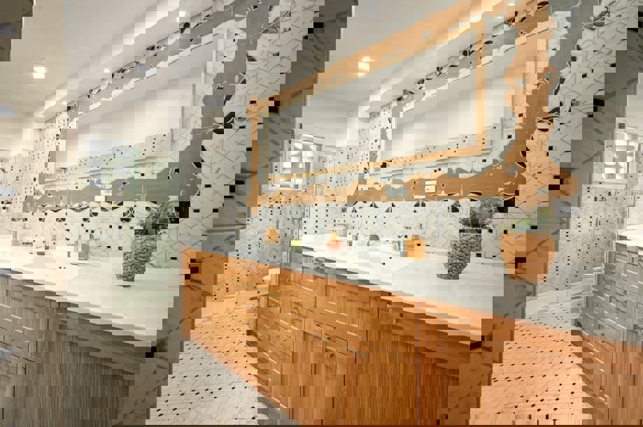 Spalato, Bačvice, lussuoso appartamento con tre camere da letto, 105 m2, in vendita