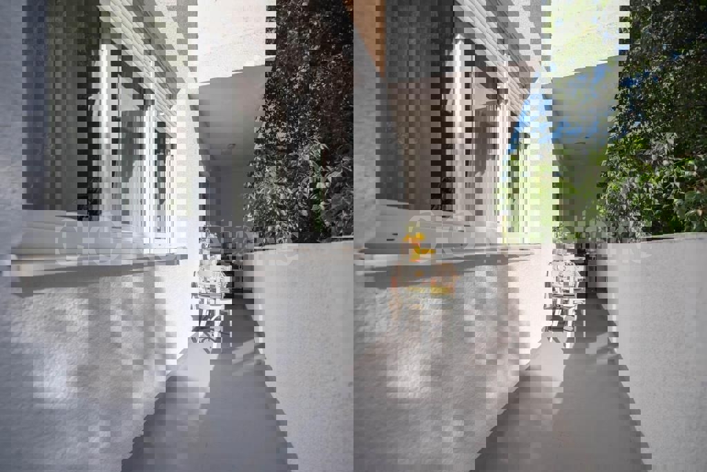 Appartamento arredato con due camere da letto, primo piano, in vendita a Split, Sukoišan.