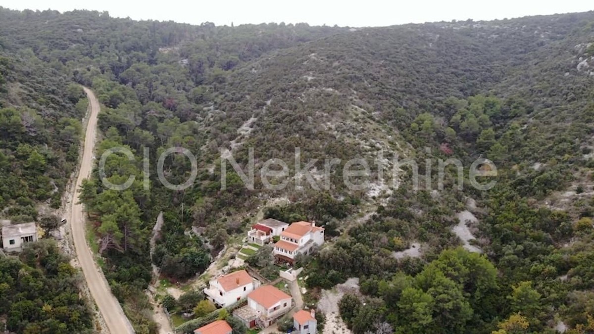 Solta, Krušica, terreno edificabile 514 m2, in vendita