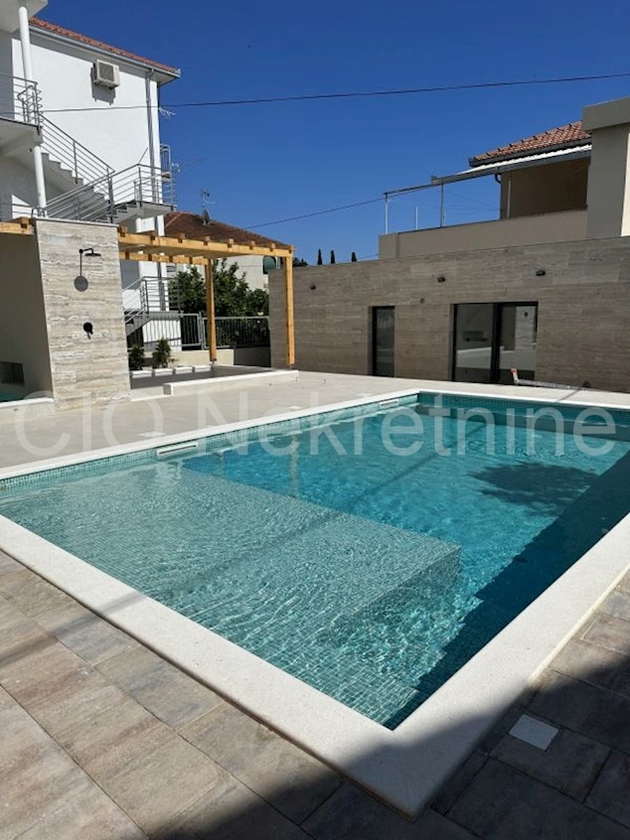 Trogir, Villa con piscina, in vendita