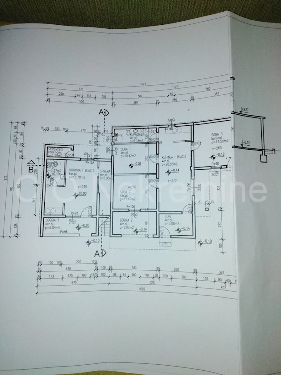 Podstrana, casa indipendente con giardino, in vendita