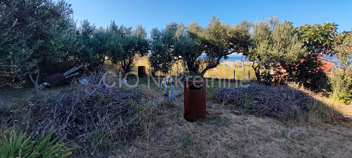 Podstrana, casa indipendente con giardino, in vendita