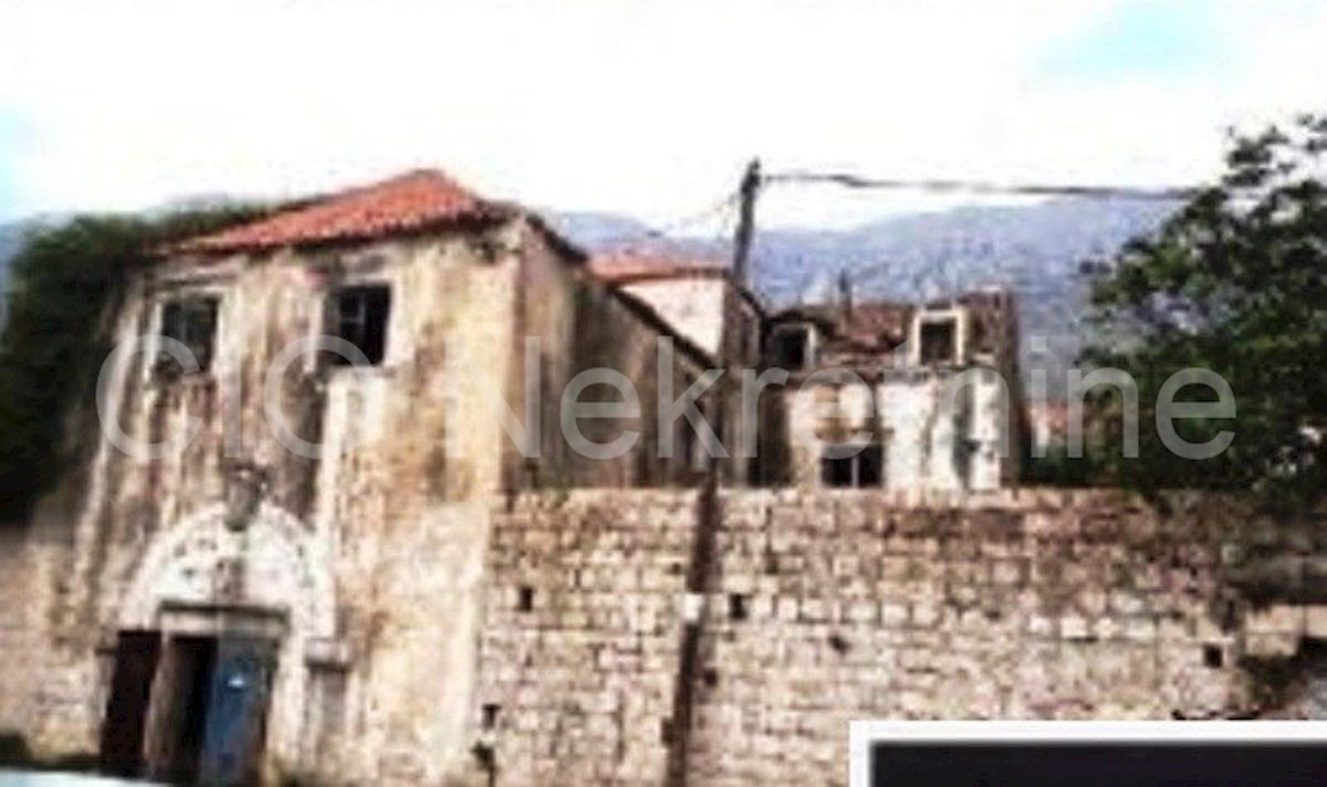 Dubrovnik, Obuljeno, casa estiva 1a fila al mare, in vendita