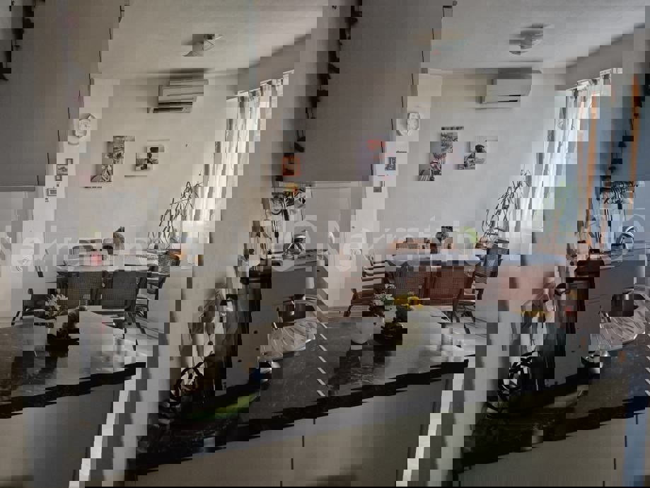 Spalato, Bačvice, appartamento con una camera da letto, in vendita