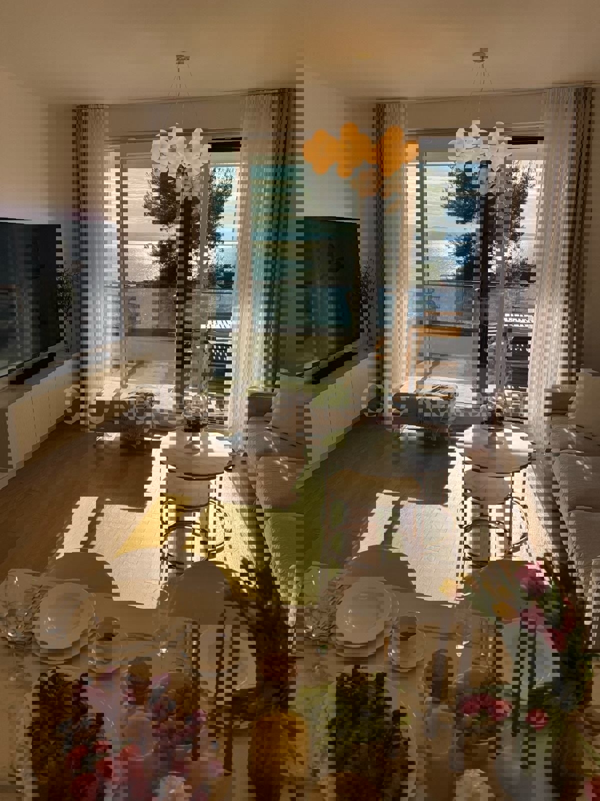 Spalato, Duilovo, lussuoso appartamento con tre camere da letto e posto auto in garage