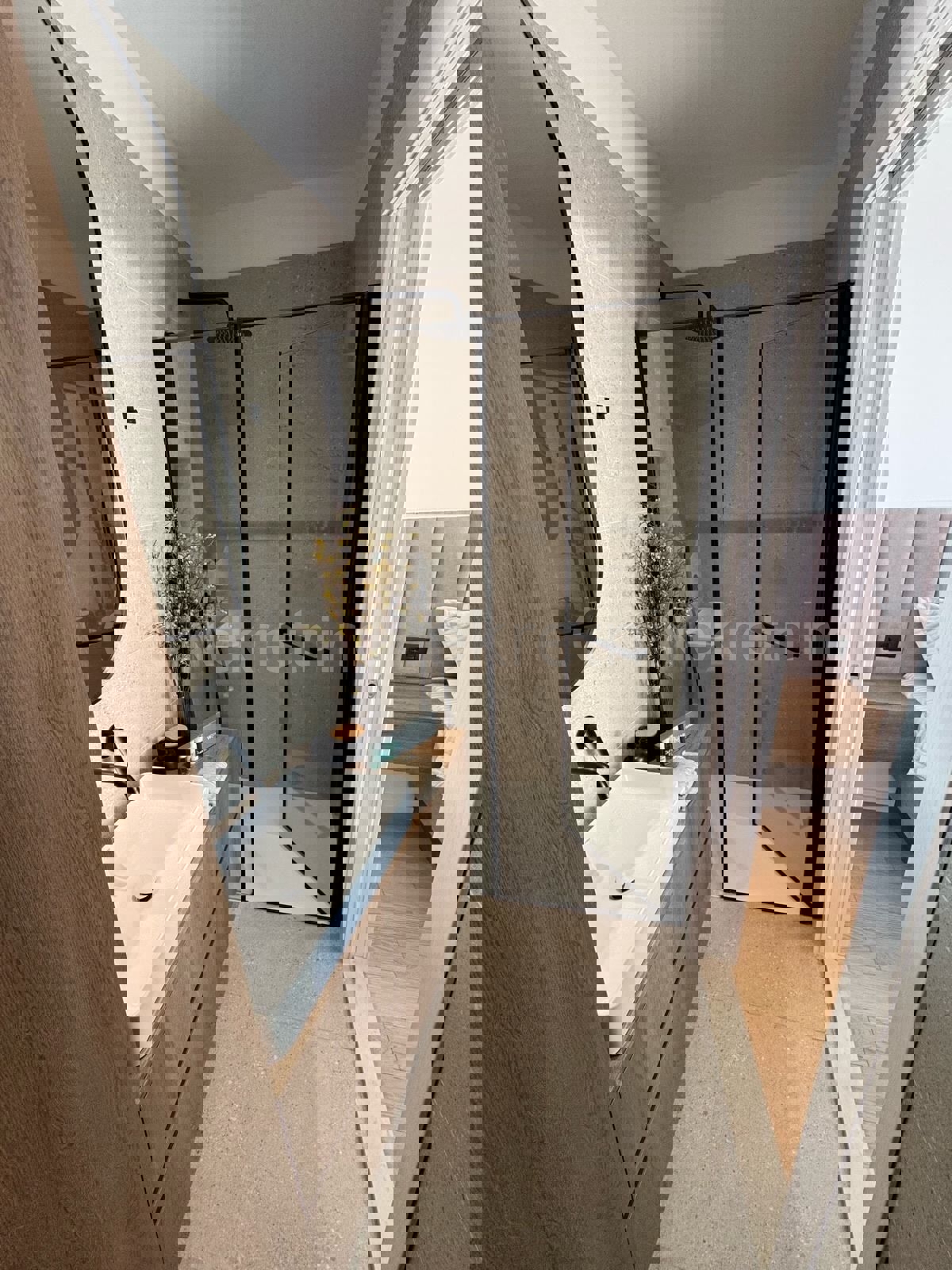 Spalato, Duilovo, lussuoso appartamento con tre camere da letto e posto auto in garage