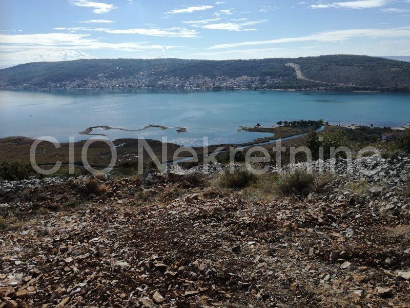 Trogir, terreni agricoli, vendita