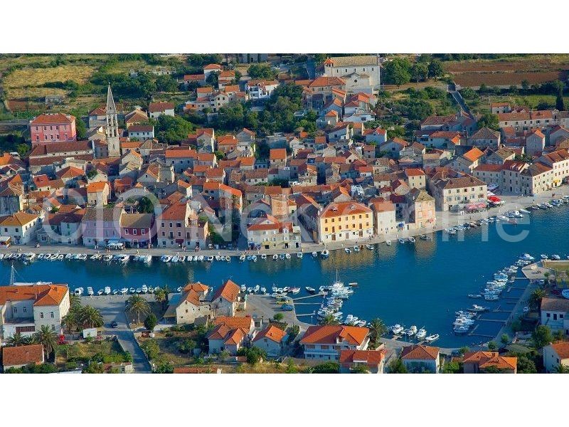 Hvar, Stari Grad, terreno edificabile, in vendita